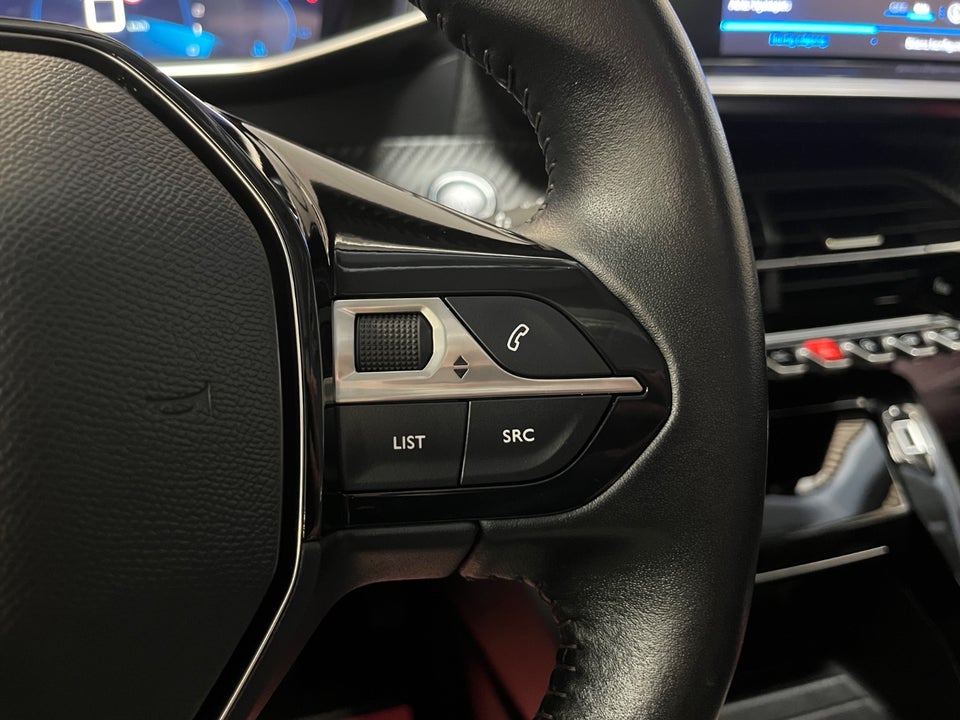 Peugeot 208 1,2 PureTech 100 Allure 5d
