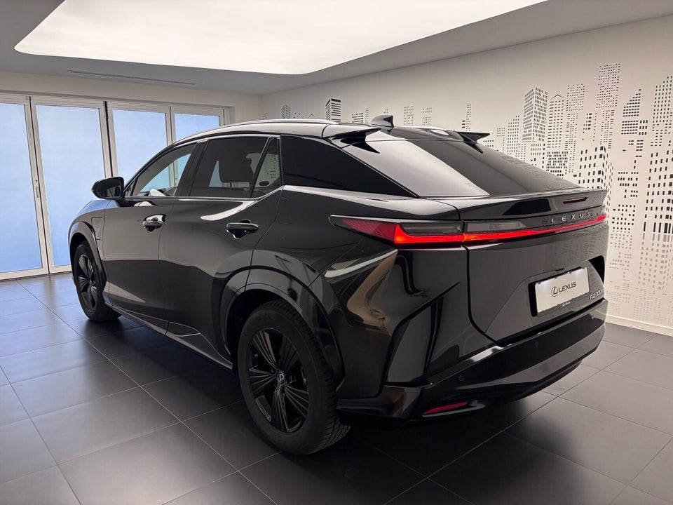 Lexus RZ300e Luxury 5d