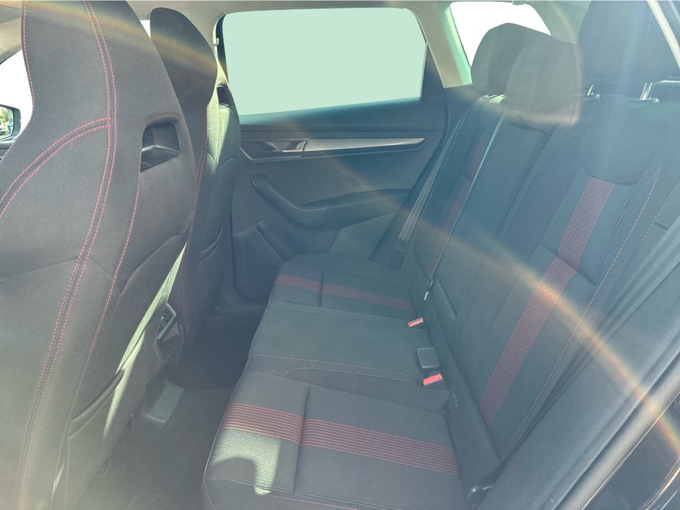 Skoda Karoq 1,5 TSi 150 Celebration DSG 5d