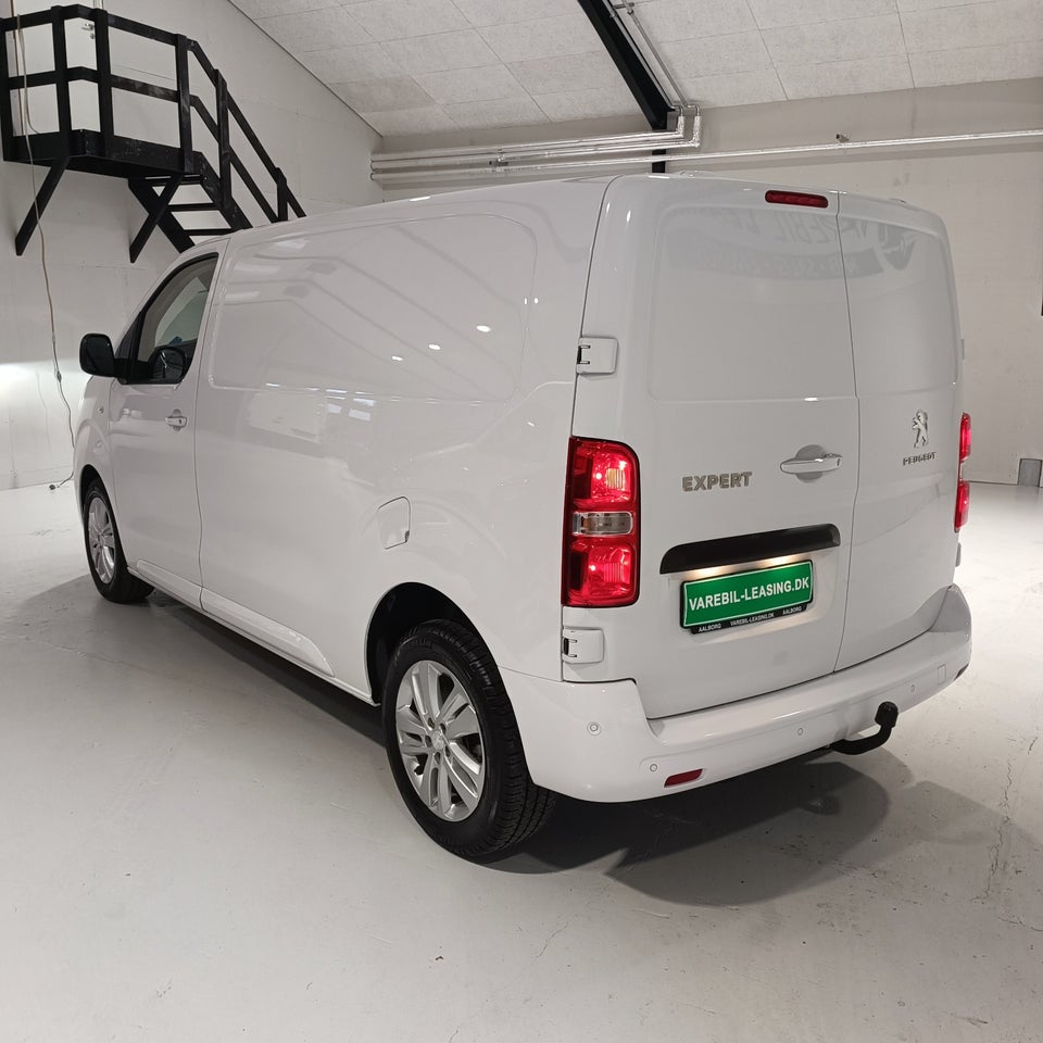 Peugeot Expert 2,0 BlueHDi 144 L2 Premium EAT8 Van