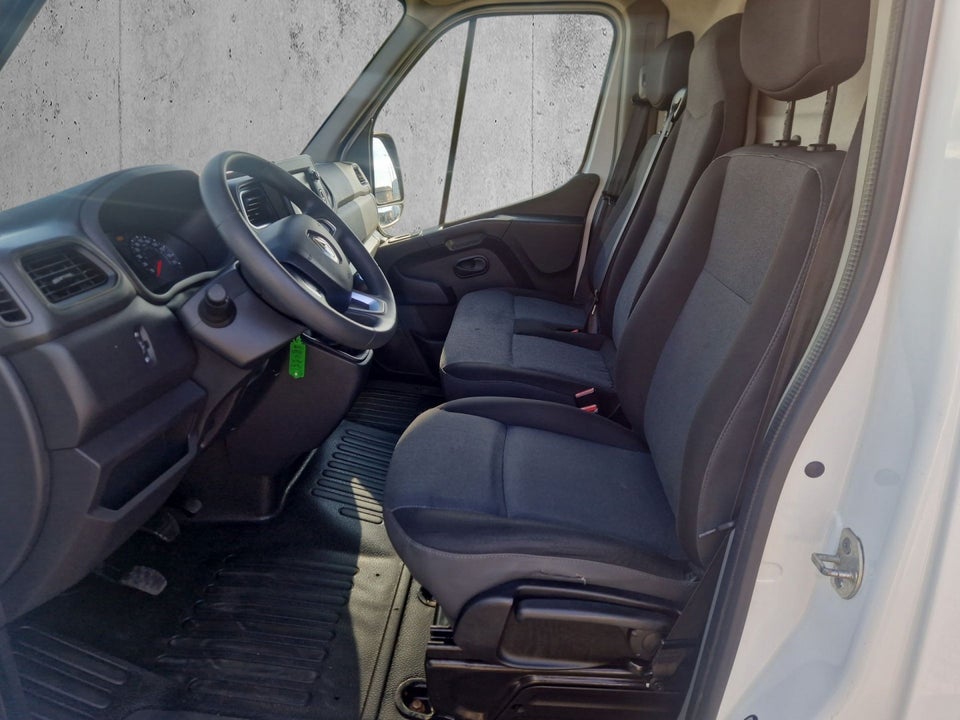 Renault Master IV T35 2,3 dCi 150 L3H2 Kassevogn