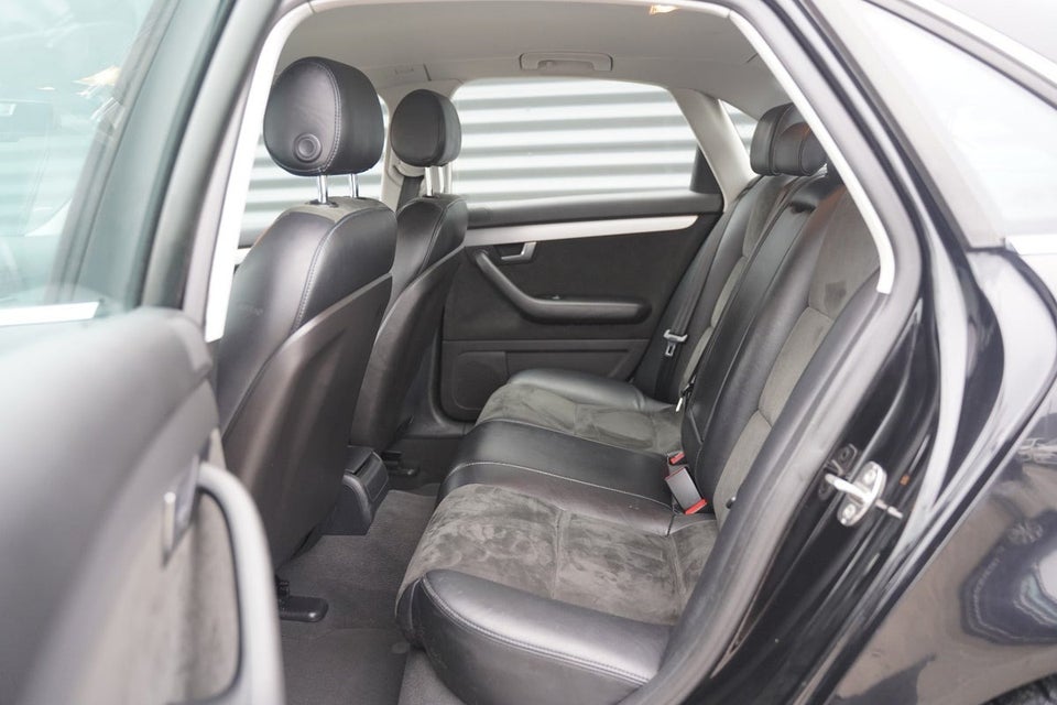 Audi A4 1,8 T 163 Multitr. 4d