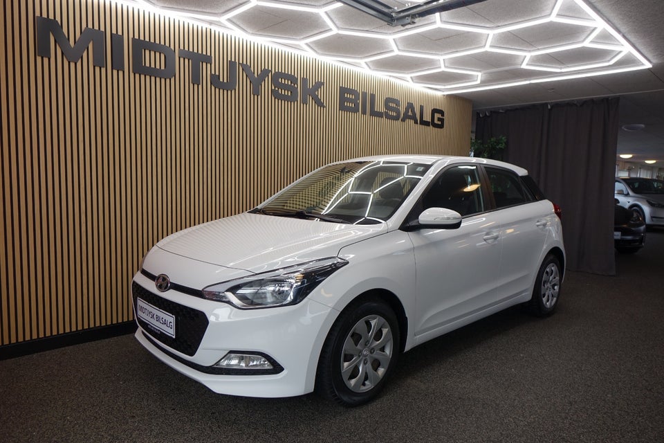 Hyundai i20 1,4 Trend aut. 5d