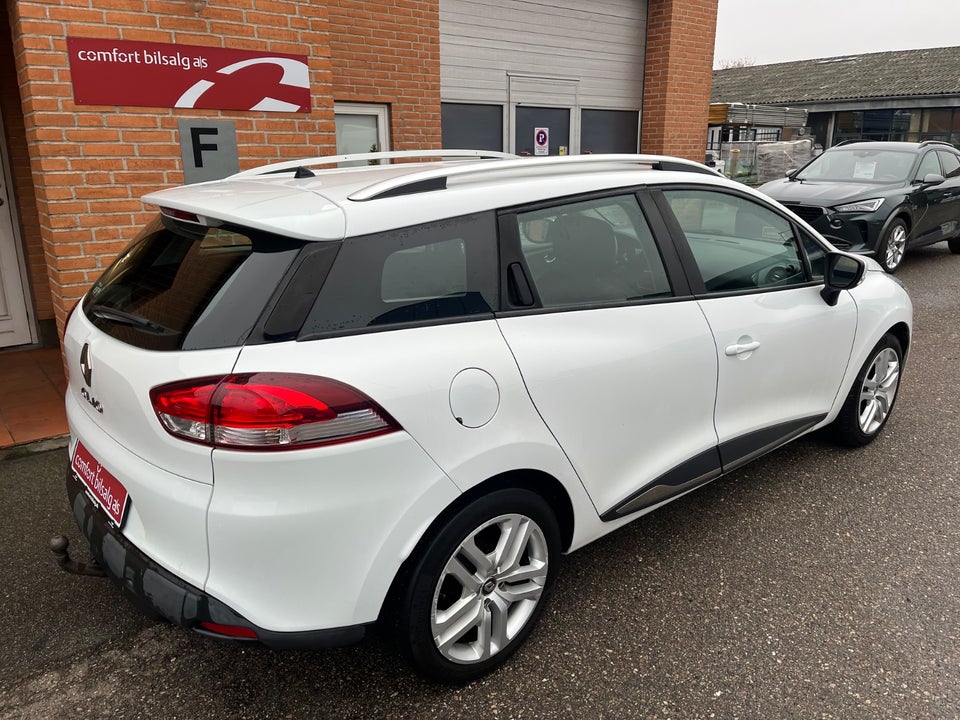 Renault Clio IV 1,5 dCi 90 Zen Sport Tourer 5d