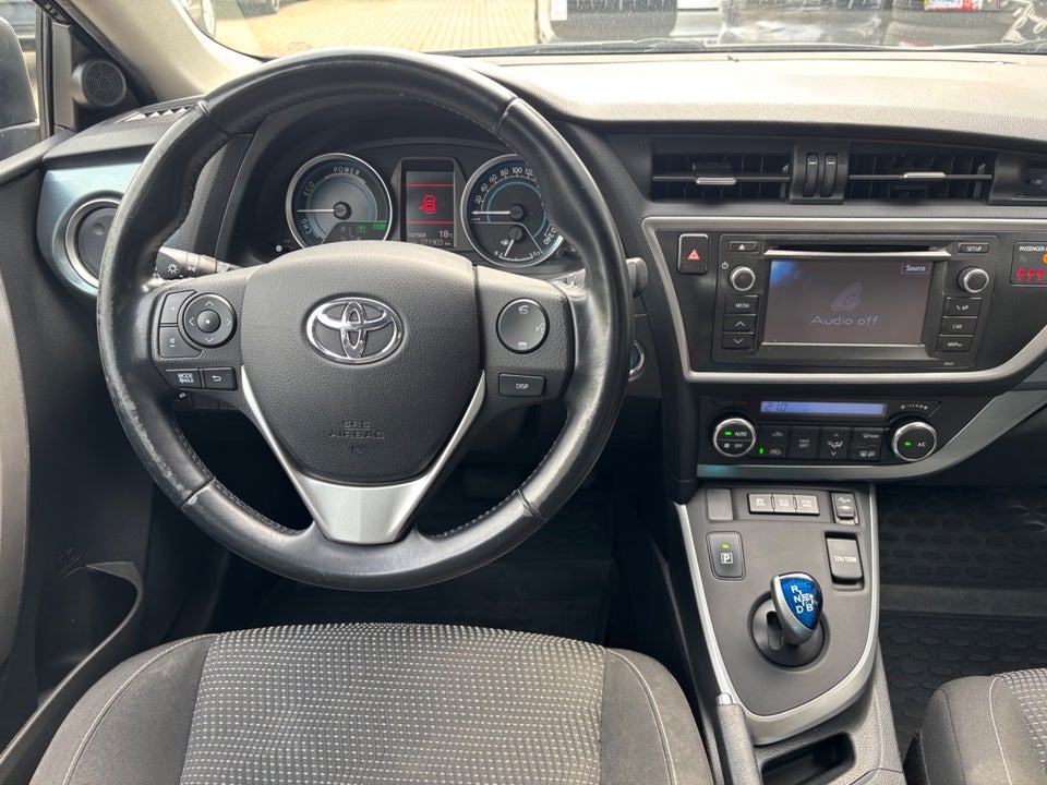 Toyota Auris 1,8 Hybrid H2 CVT 5d