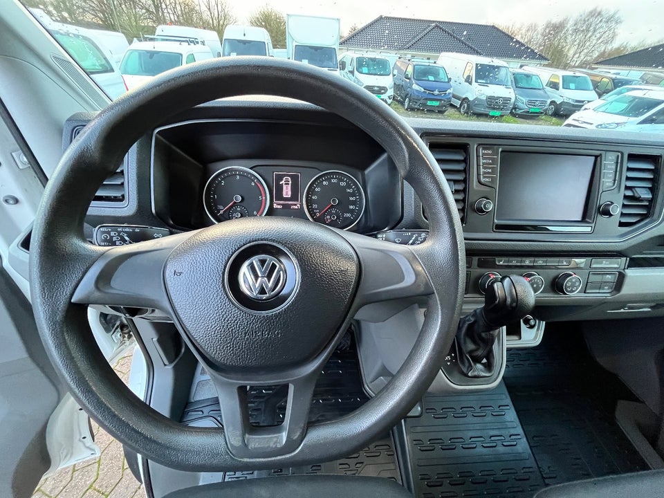 VW Crafter 30 2,0 TDi 140 Kassevogn L3H3 aut.