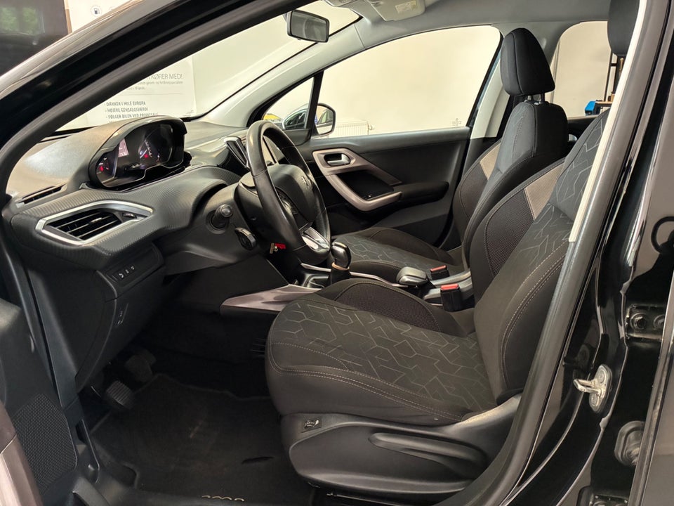 Peugeot 2008 1,2 e-THP 110 Style 5d