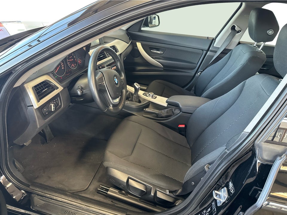 BMW 320i 2,0 Gran Turismo 5d