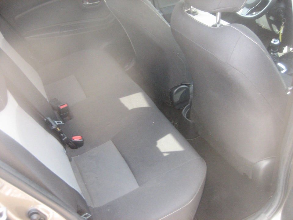 Toyota Yaris 1,5 VVT-i T2 Premium 5d