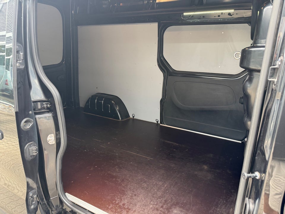 Nissan NV300 2,0 dCi 145 L2H2 Comfort