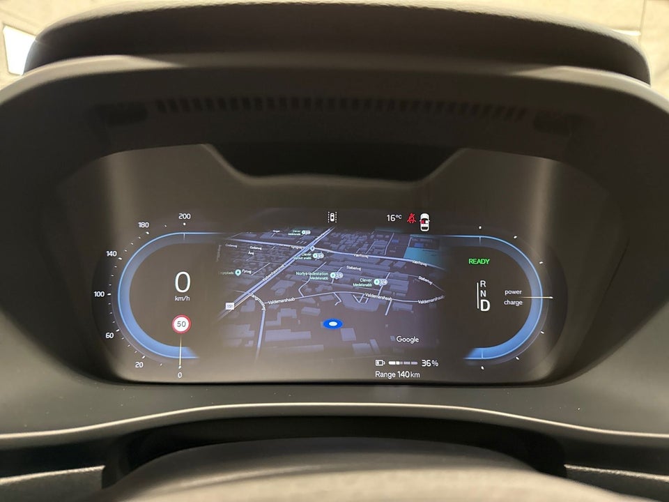 Volvo EC40 Extended Range Black Edition 5d