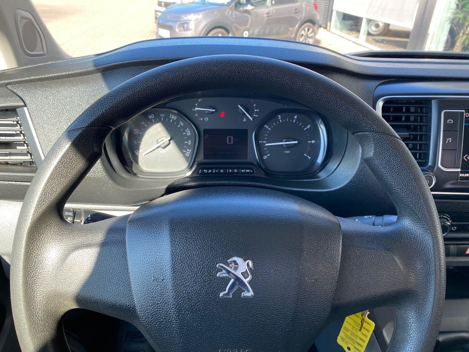 Peugeot Expert 2,0 BlueHDi 144 L2 Chassis 2d