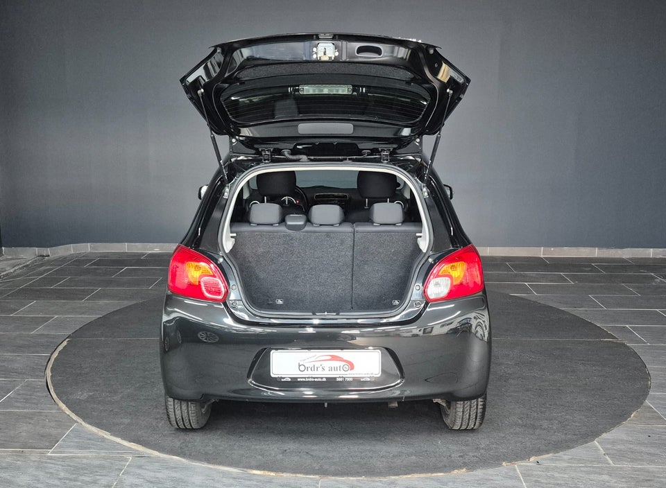 Mitsubishi Space Star 1,2 Limited CVT 5d