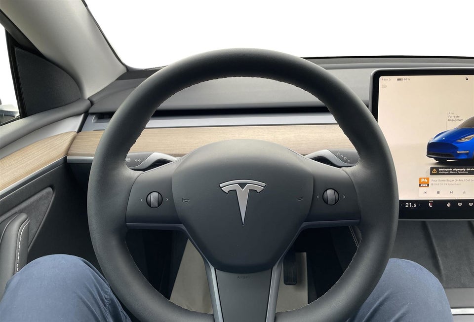 Tesla Model Y Long Range AWD 5d