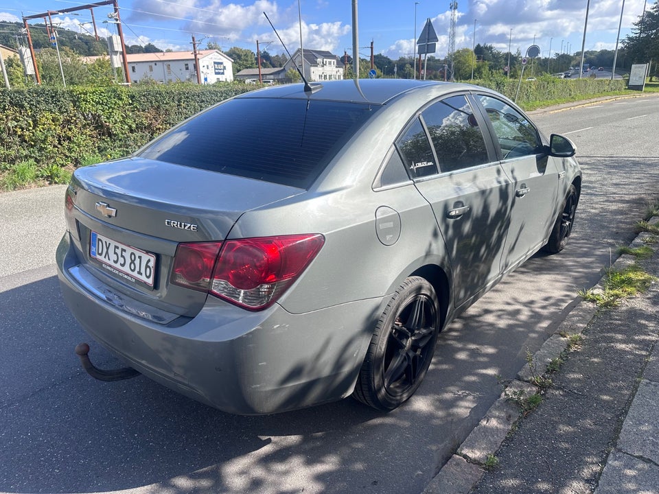 Chevrolet Cruze 2,0 VCDi 150 LT 4d