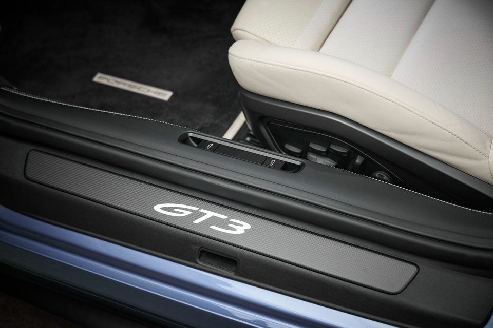 Porsche 911 GT3 4,0 Touring Coupé PDK 2d