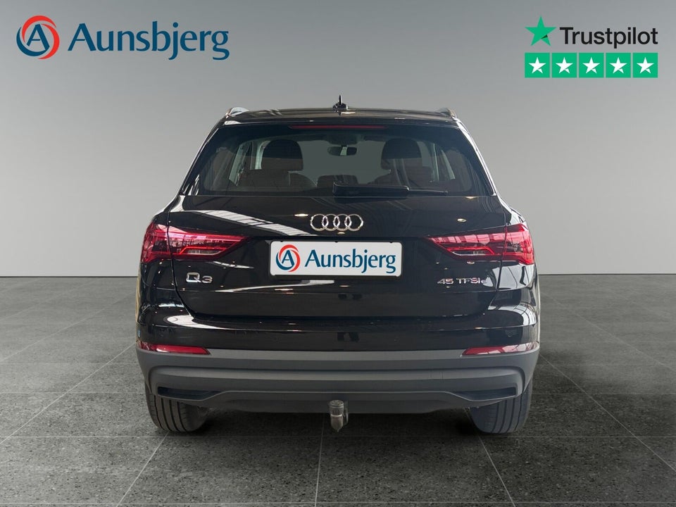 Audi Q3 45 TFSi e Attitude plus S-tr. 5d