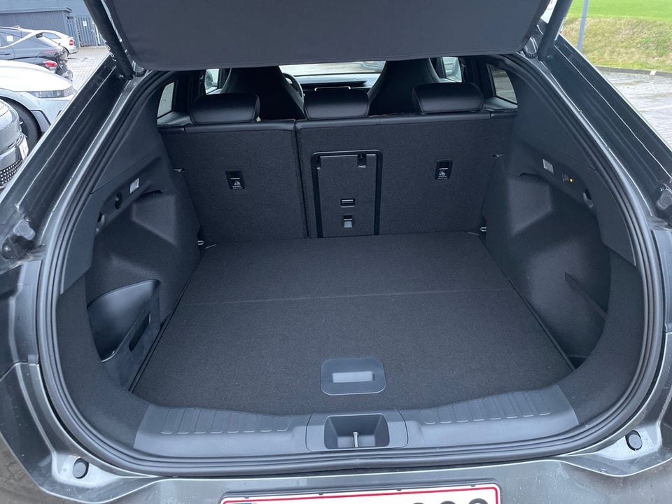 Ford Capri 82 Select Extended Range 5d