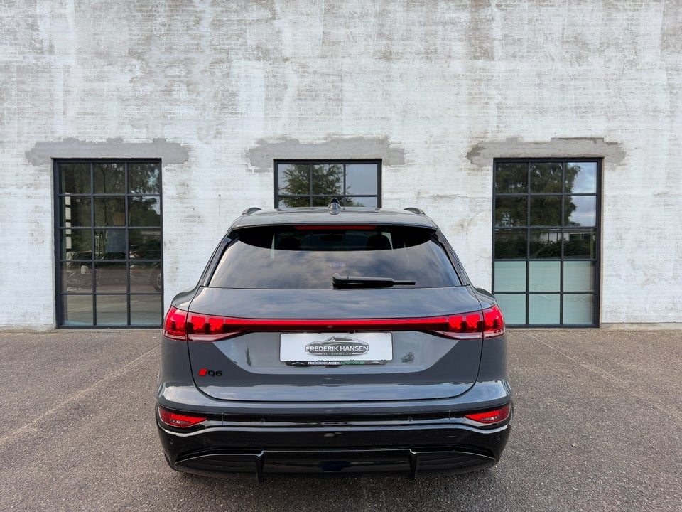 Audi Q6 e-tron Edition One S-line quattro 5d