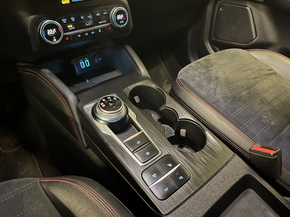 Ford Kuga 2,5 PHEV ST-Line X CVT 5d