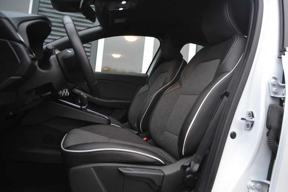 Renault Clio V 1,0 TCe 90 Zen X-tr. 5d