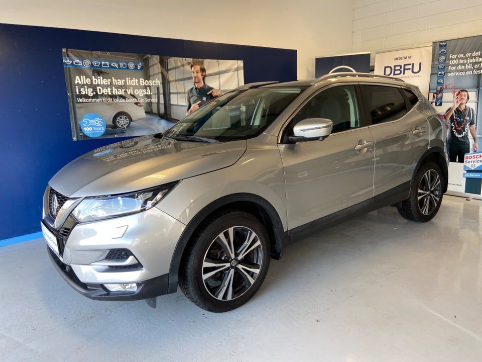 Nissan Qashqai 1,3 Dig-T 140 N-Connecta 5d