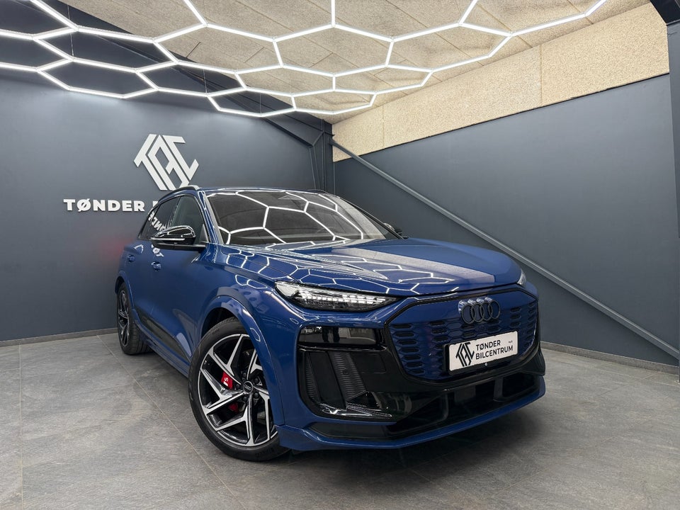 Audi SQ6 e-tron quattro 5d