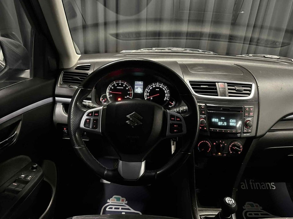 Suzuki Swift 1,2 Dualjet Style 5d