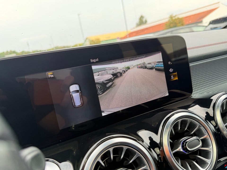 Mercedes EQB250 AMG Line 5d