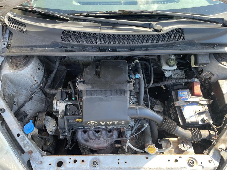 Toyota Yaris 1,0 Terra 3d