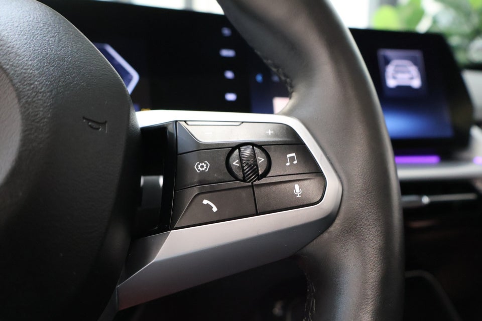 BMW iX1 eDrive20 M-Sport Pro 5d