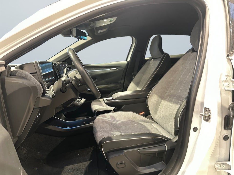 Renault Megane E-Tech 60 Techno 5d