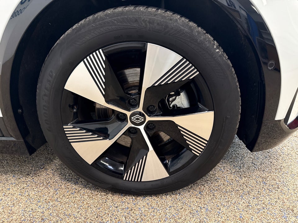 Renault Megane E-Tech 40 Equilibre 5d