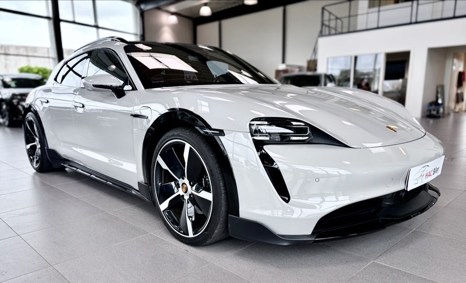 Porsche Taycan 4S Performance+ Cross Turismo 5d