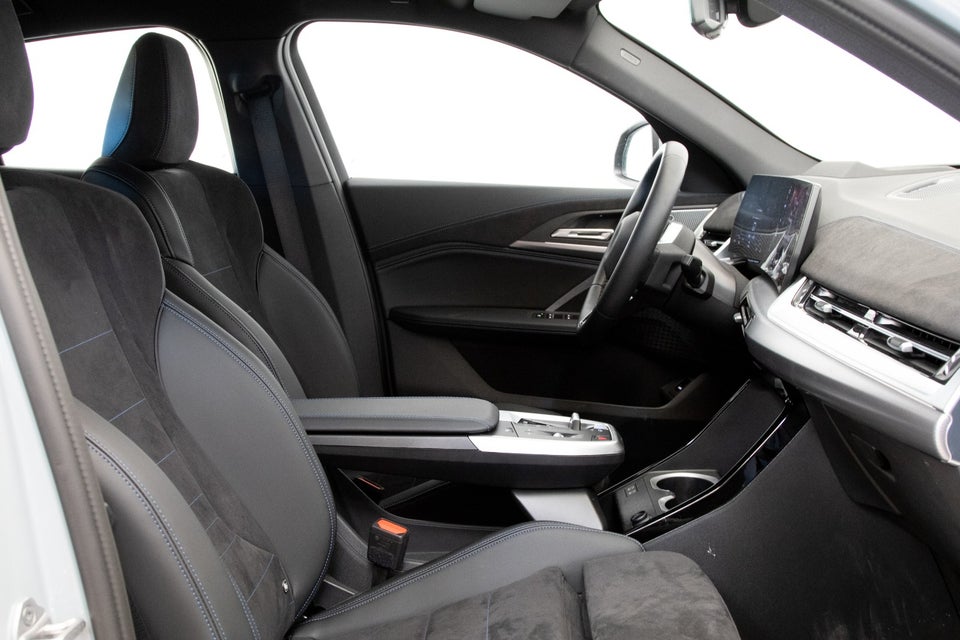 BMW iX2 eDrive20 Fully Charged 5d