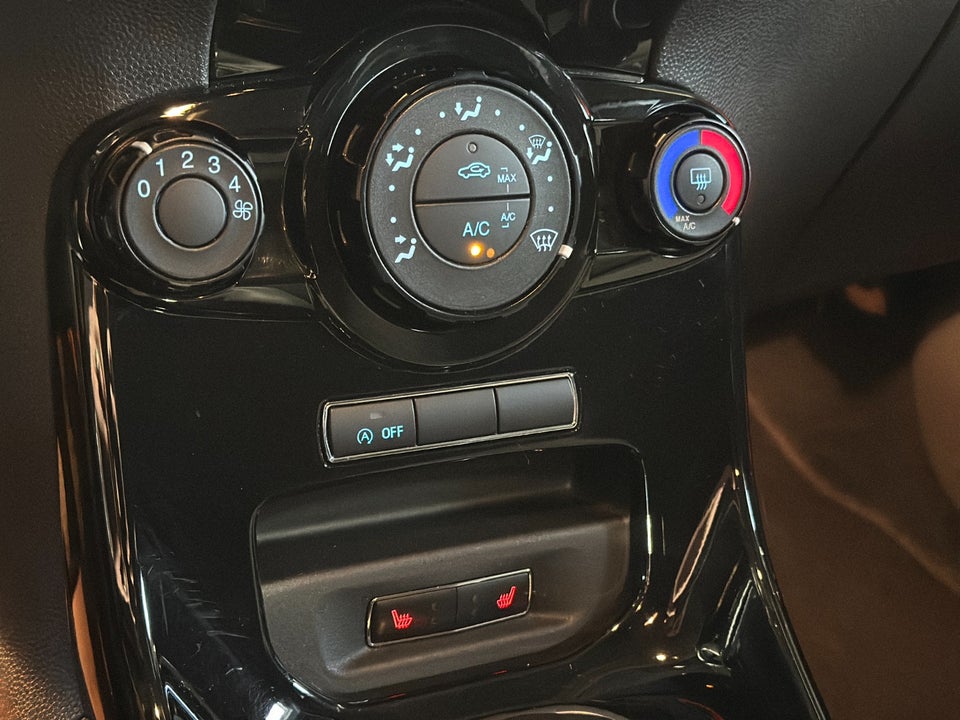 Ford Fiesta 1,0 65 Titanium 5d