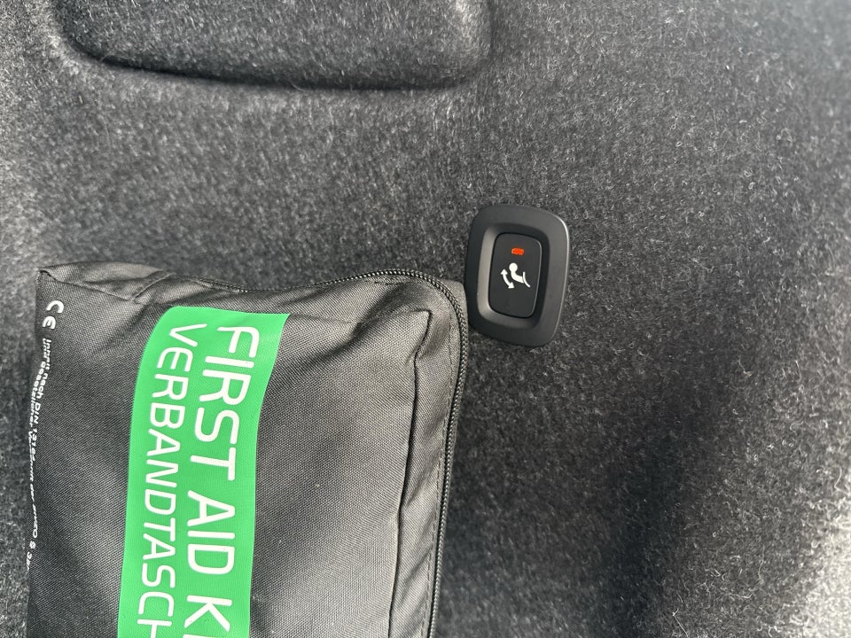 Volvo EX40 Extended Range Plus 5d