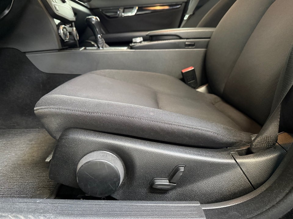 Mercedes C200 2,2 CDi Avantgarde stc. BE 5d