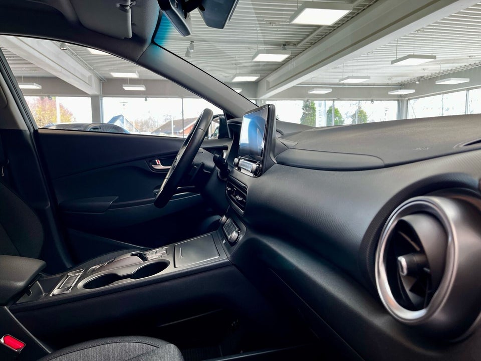 Hyundai Kona 39 EV Essential 5d