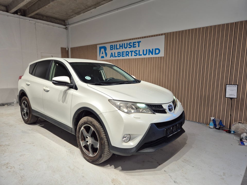 Toyota RAV4 2,0 D-4D T2 Van 5d