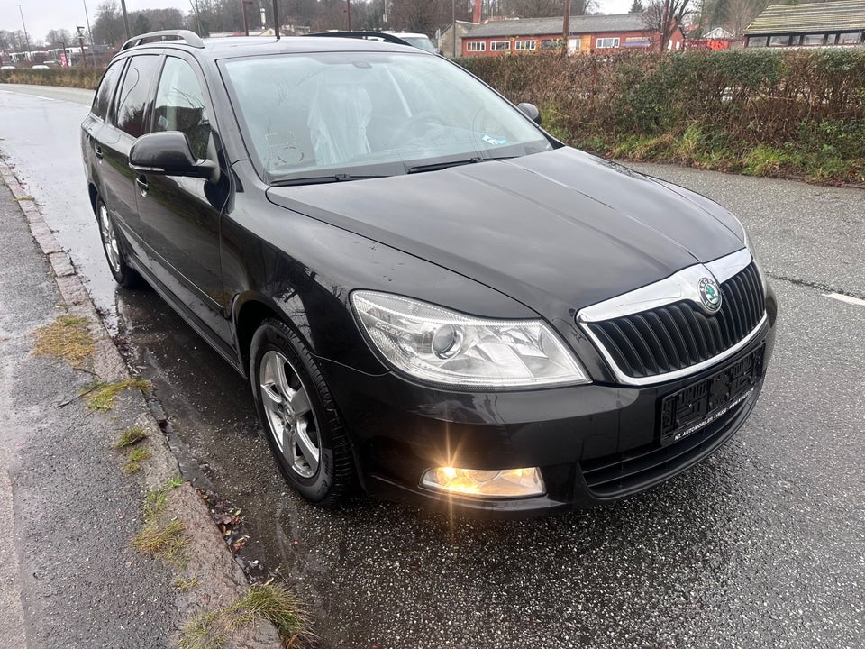 Skoda Octavia 1,6 TDi 105 GreenLine Combi 5d