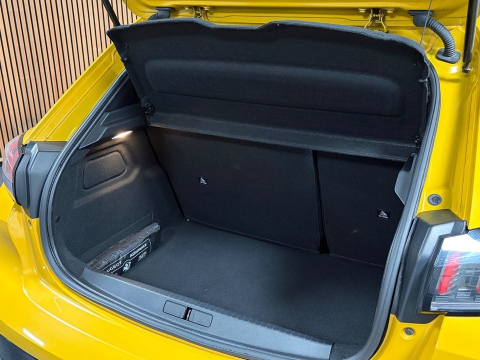 Peugeot e-208 50 Allure 5d