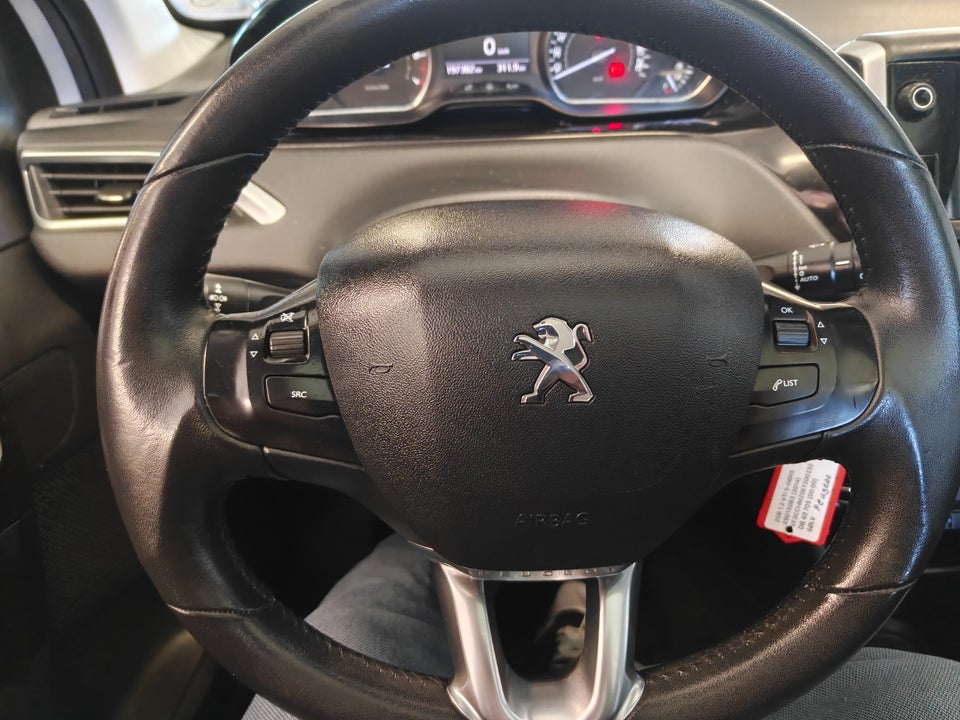 Peugeot 208 1,2 VTi 82 Allure 5d