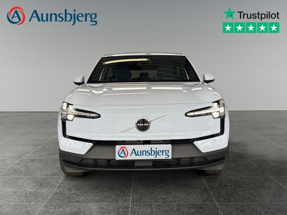 Volvo EX30 Standard Range Core 5d