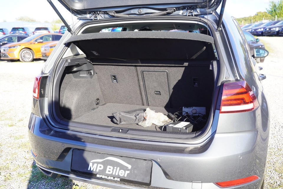 VW Golf VII 1,5 TSi 130 Comfortline DSG 5d