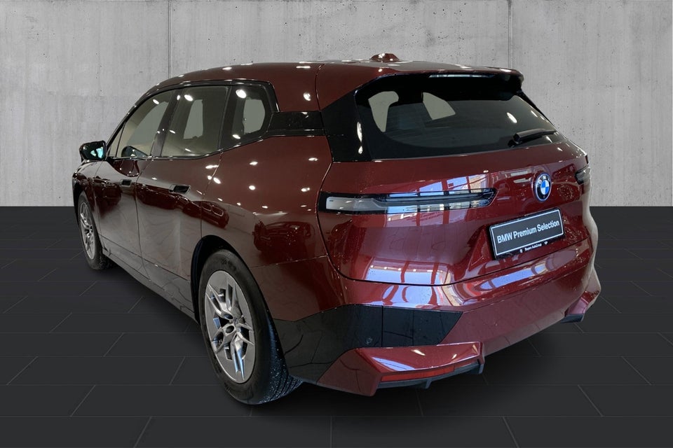 BMW iX xDrive40 Fully Charged 5d