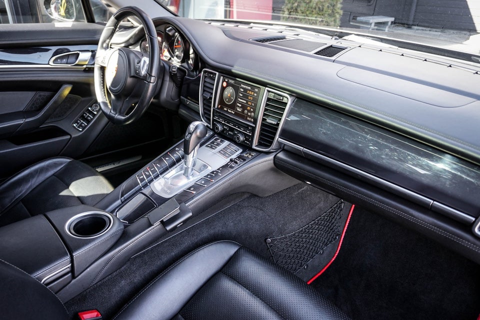 Porsche Panamera 3,0 D Tiptr. Van 5d