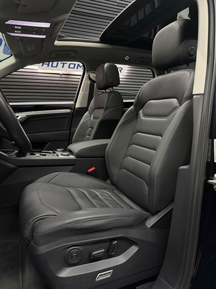 VW Touareg 3,0 eHybrid Elegance Tiptr. 4Motion 5d