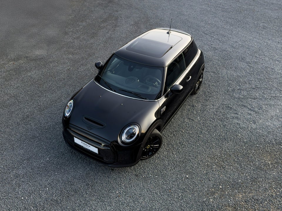 MINI Cooper SE Classic 3d