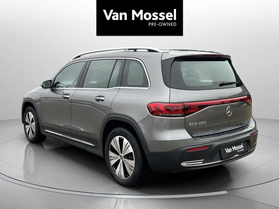 Mercedes EQB250 Progressive 5d